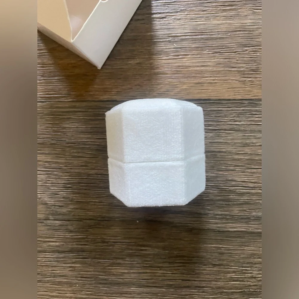 NWOT- White Ring Box